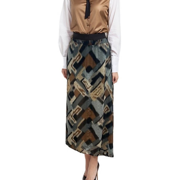 DEVORAH'S SECRET Modest Maxi Skirt Geometric Brown & Gray - Picture 3 of 3